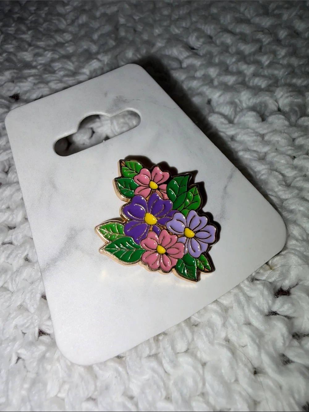 Floral Bouquet Bouquet Pin NWT